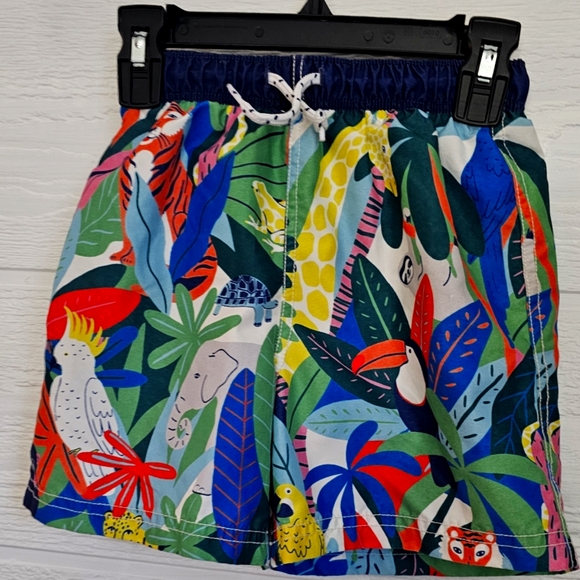 Mini Boden swim trunks size 6/7 - Picture 1 of 3